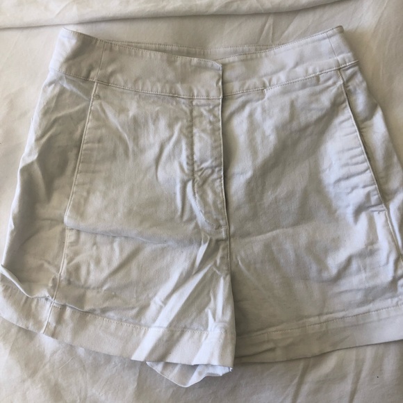 Babaton White Preppy Shorts - Picture 3 of 5